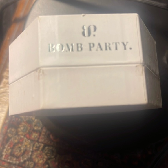 Bomb Party pierced Ruby Earrings - Picture 7 of 8